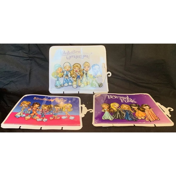 3 Bratz Organizer Insert Fashion Closet Hanger Clothes Storage Doll Travel Case - Picture 1 of 9